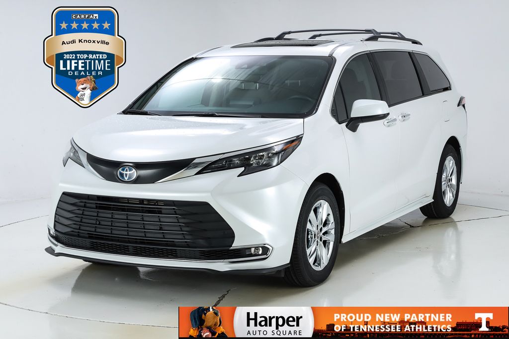 2024 Toyota Sienna XLE 7-Passenger AWD