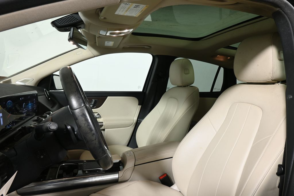 2021 Mercedes-Benz GLA 250 4MATIC 5