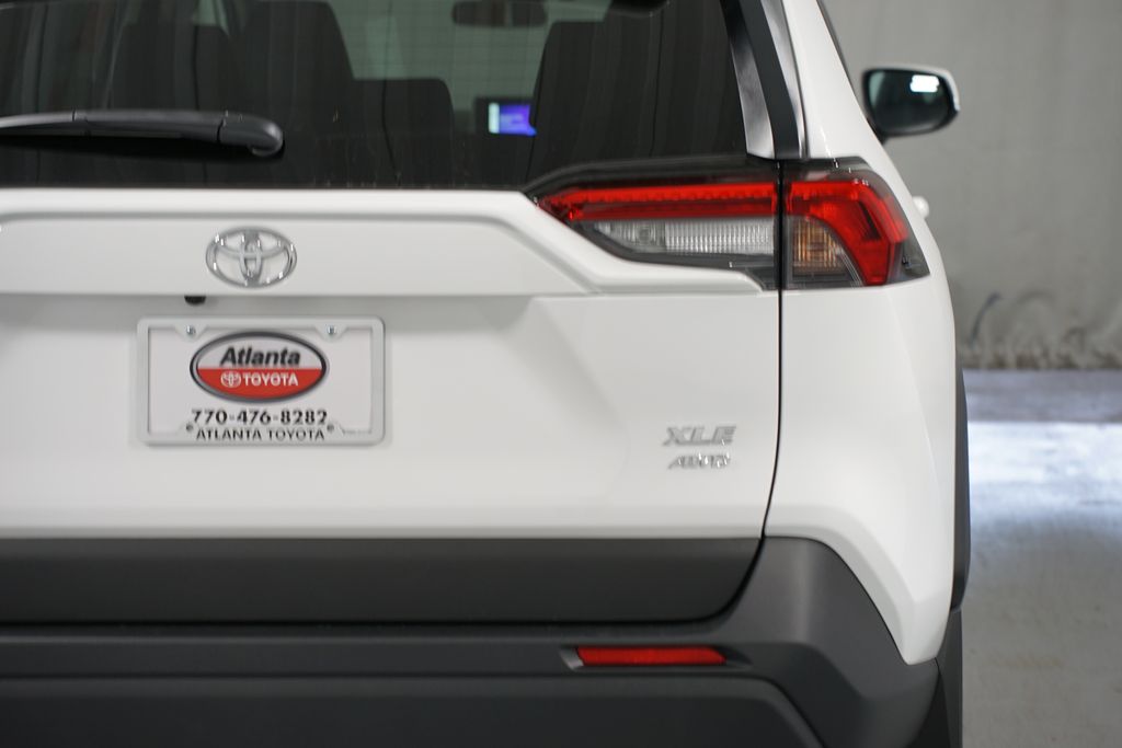 Thumbnail: 2025 Toyota RAV4 - 10