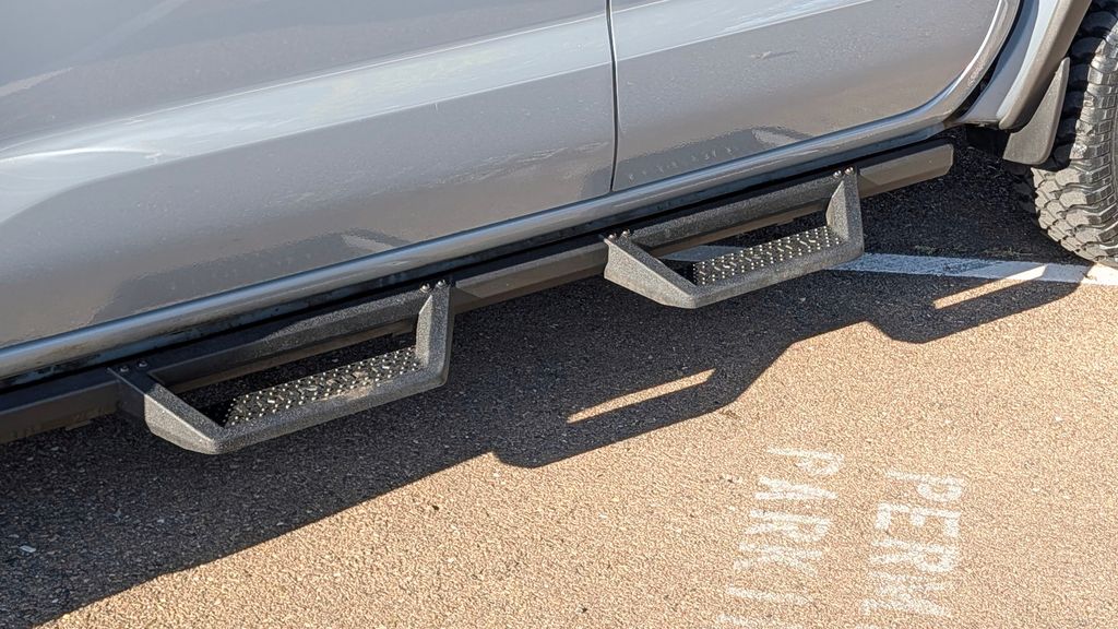 Used 2024 Nissan Frontier PRO-4X 4D Crew Cab