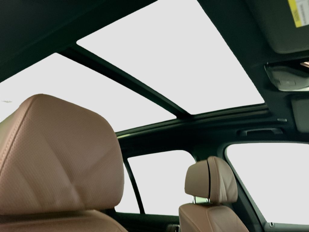 Thumbnail: 2026 BMW X5 - 17