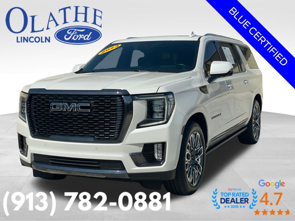 White Frost Tricoat 2023 GMC Yukon XL SUV / Crossover Four-Wheel Drive