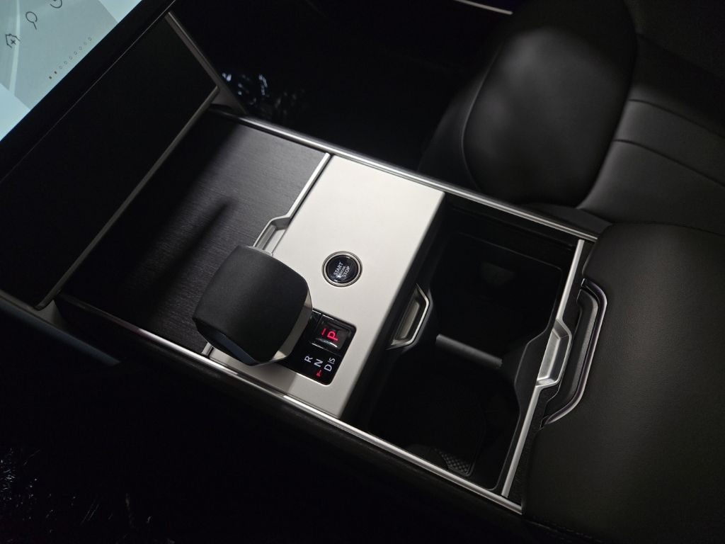New 2026 White Land Rover SE image 18