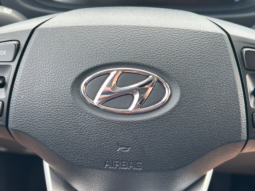 Used 2025 Hyundai Venue SUV