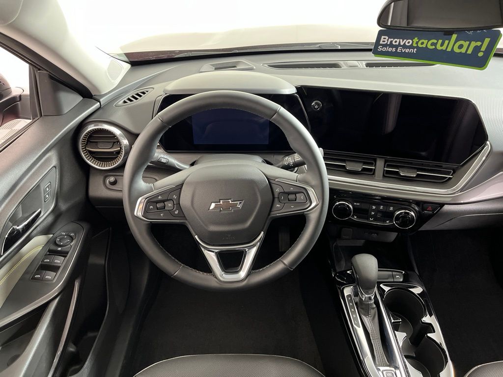 Thumbnail: 2024 Chevrolet Trax - 2