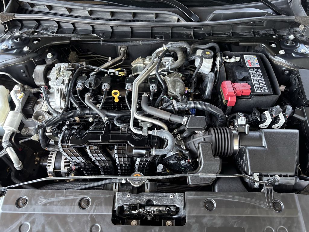 Used 2024 Nissan Altima Sedan