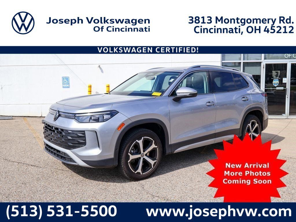 Silver 2025 Volkswagen Tiguan SE 4Motion SUV / Crossover All-Wheel Drive 8-Speed Automatic