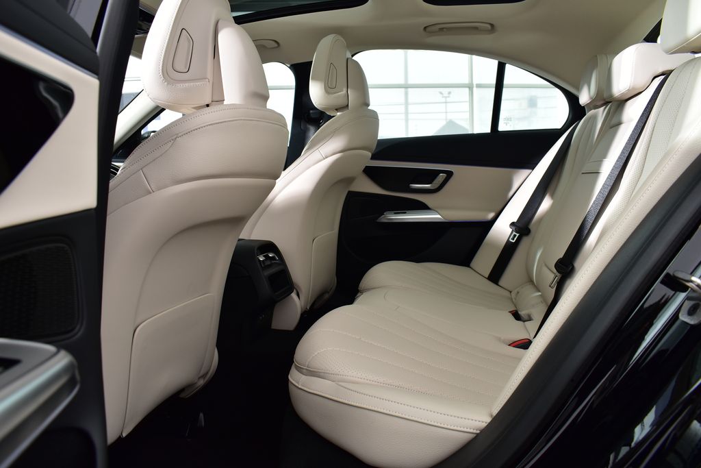 Thumbnail: 2026 Mercedes-Benz E-Class - 17