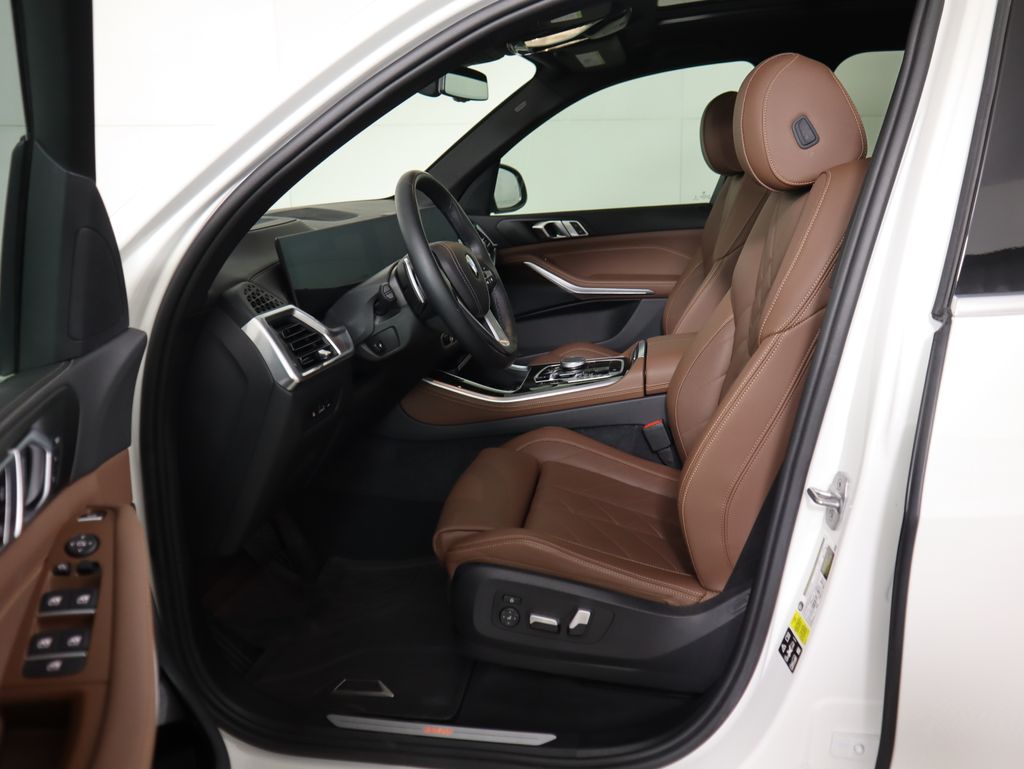 Thumbnail: 2024 BMW X5 - 20