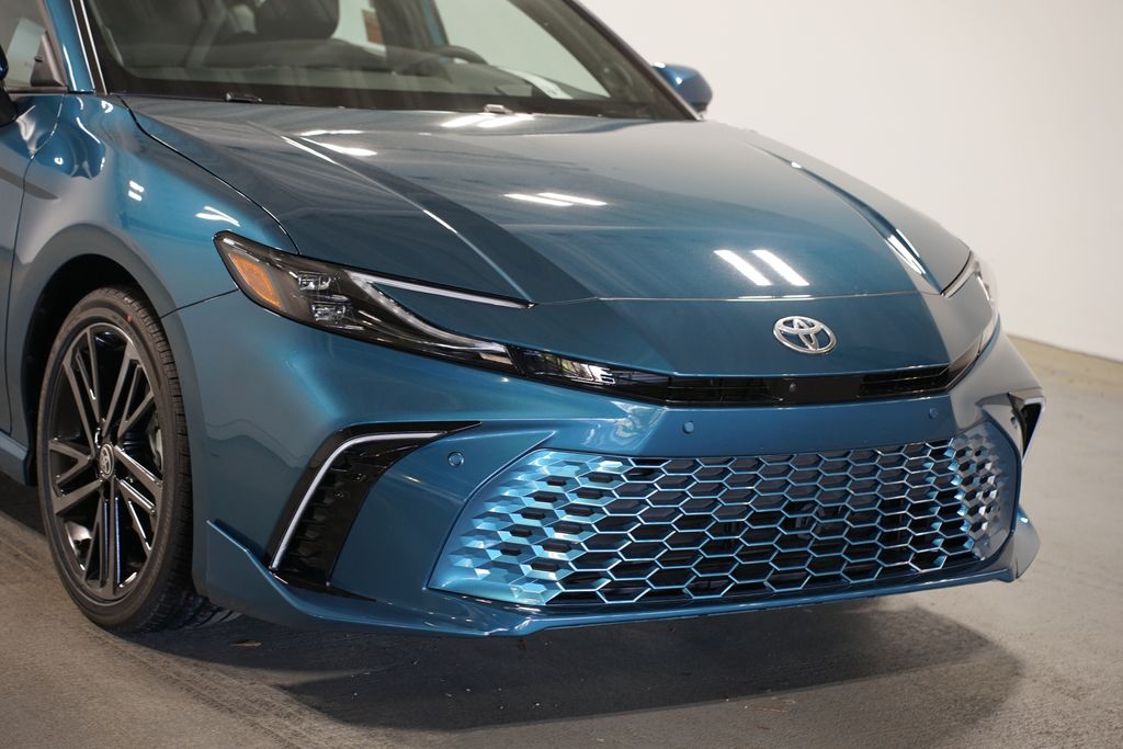 Thumbnail: 2026 Toyota Camry - 4