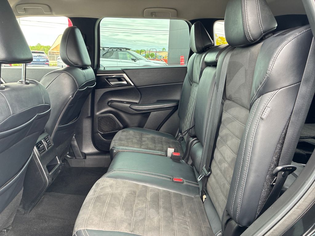 2023 Mitsubishi Outlander SE  at Auto Express Mitsubishi