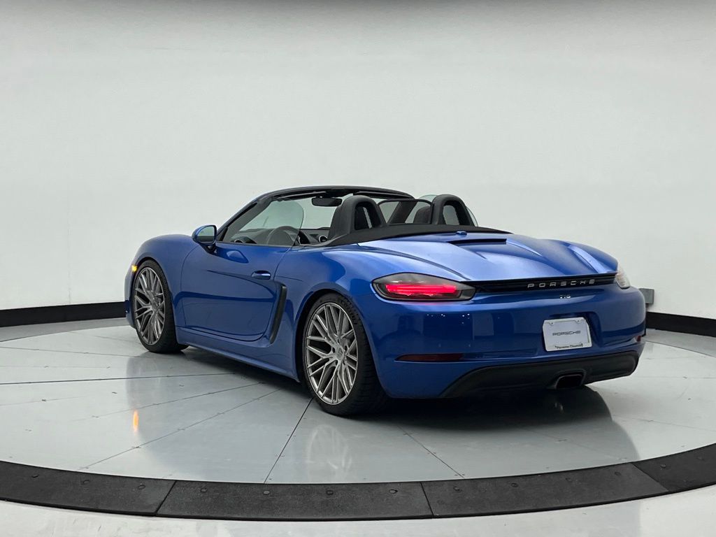 Thumbnail: 2018 Porsche 718 Boxster - 3