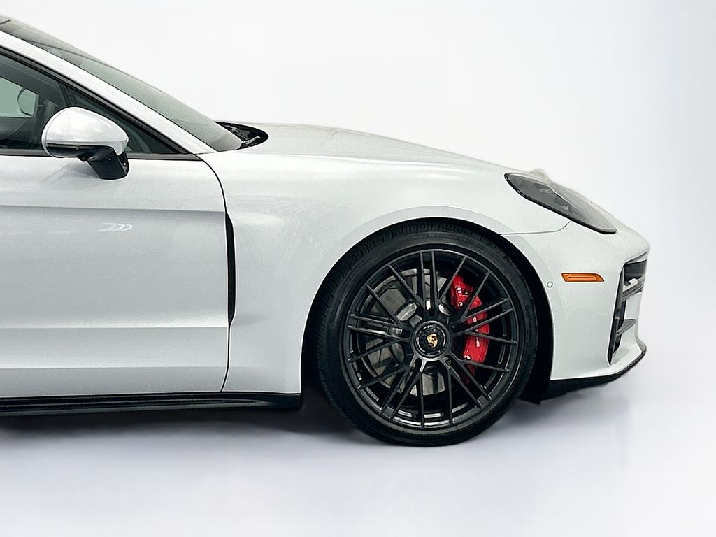 Thumbnail: 2026 Porsche Panamera - 11
