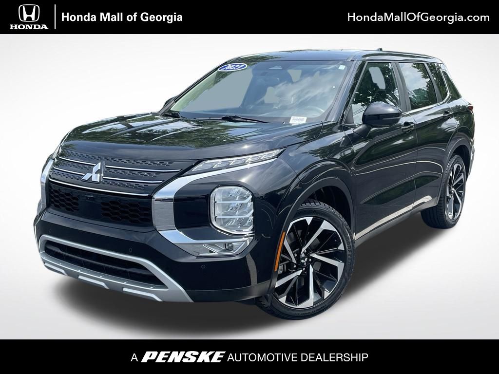 Thumbnail: 2023 Mitsubishi Outlander - 1