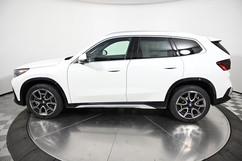 Thumbnail: 2026 BMW X1 - 2