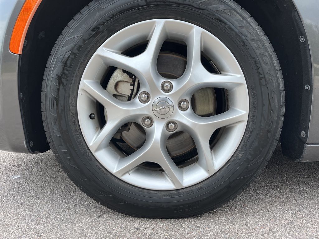 2019 Chrysler Pacifica Touring Plus 10