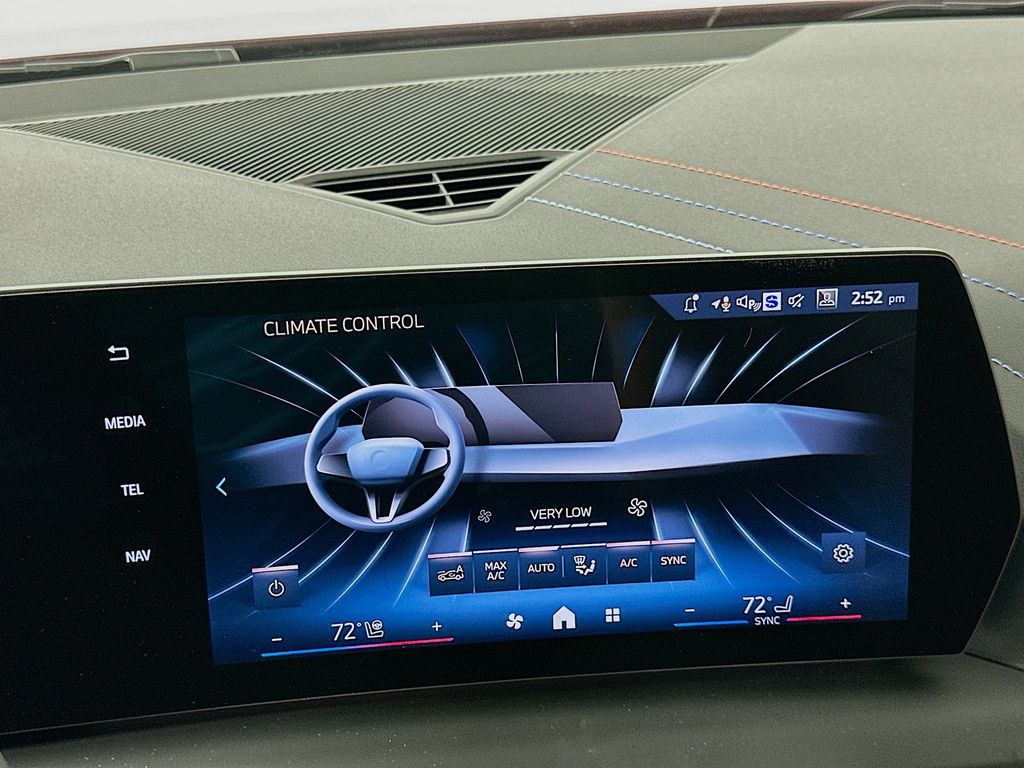 Thumbnail: 2026 BMW 2 Series - 14