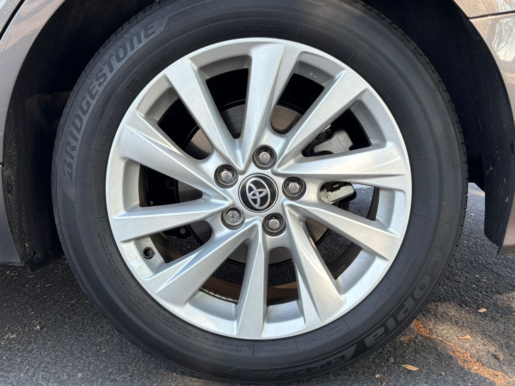 Thumbnail: 2024 Toyota Camry - 31