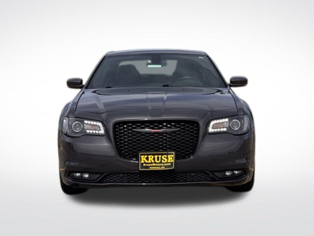 2022 Chrysler 300 S