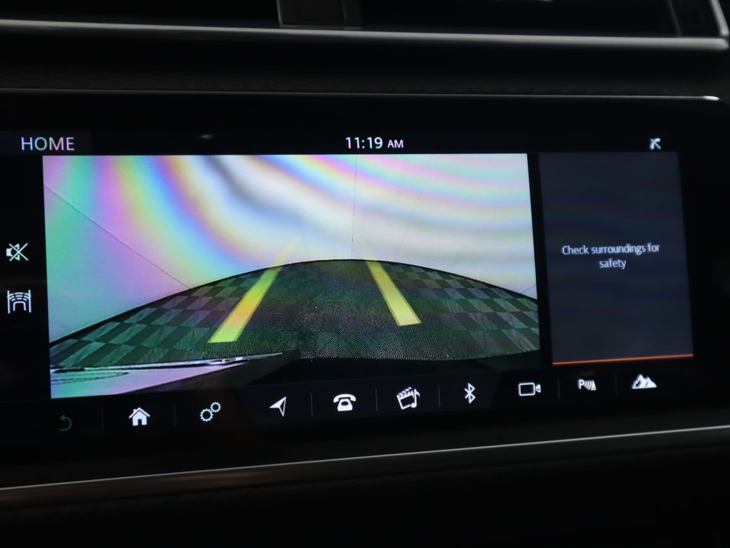 Thumbnail: 2020 Land Rover Range Rover Velar - 15