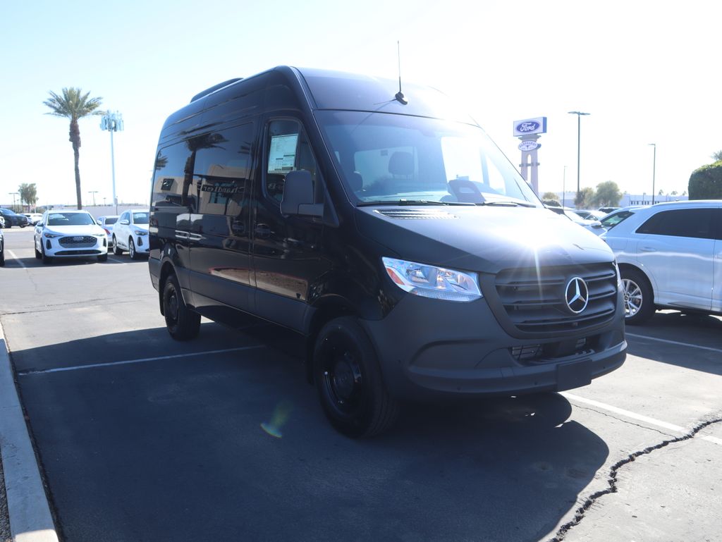 Thumbnail: 2026 Mercedes-Benz Sprinter - 3