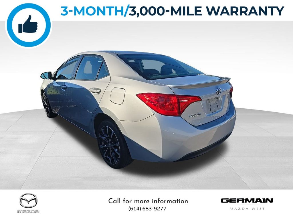2017 Toyota Corolla L photo 3