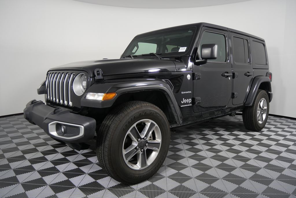 2023 Jeep Wrangler Sahara 9