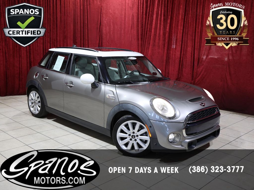 Silver Metallic 2018 MINI Cooper Hatchback Front-Wheel Drive 6-Speed Automatic