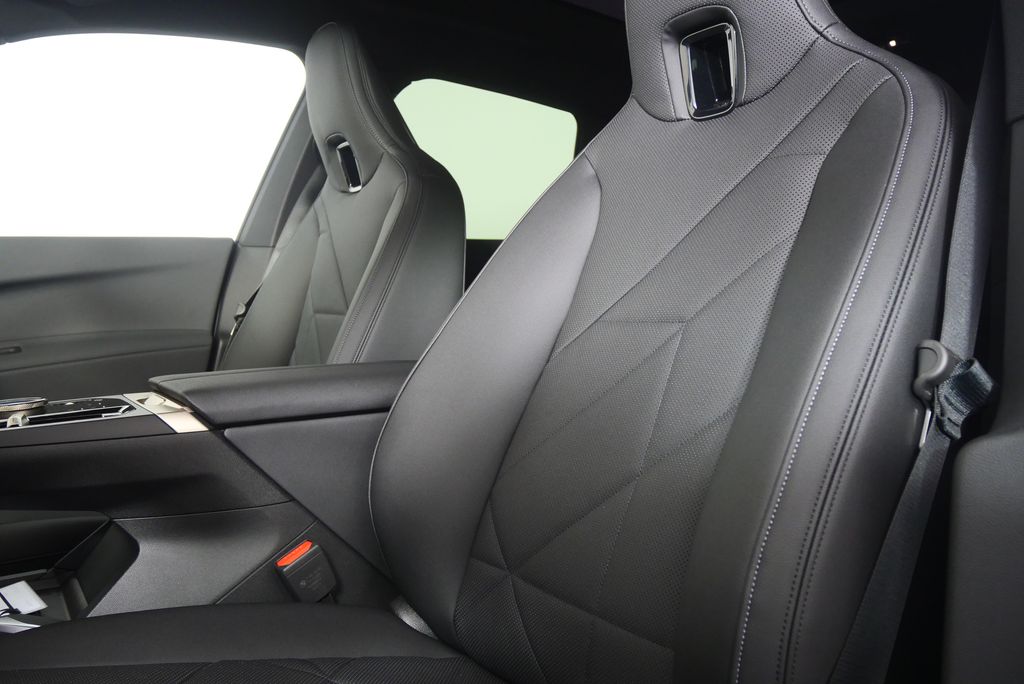 Thumbnail: 2026 BMW iX - 11