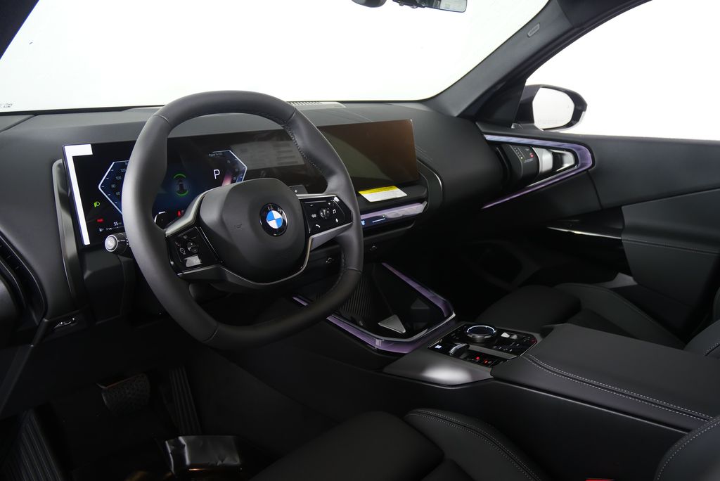 Thumbnail: 2026 BMW X3 - 13