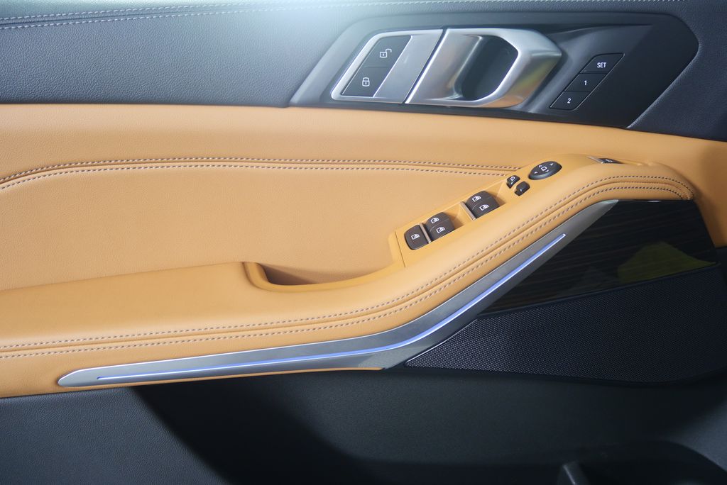 Thumbnail: 2023 BMW X5 - 8