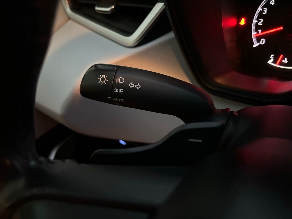 Thumbnail: 2021 Toyota Corolla - 21