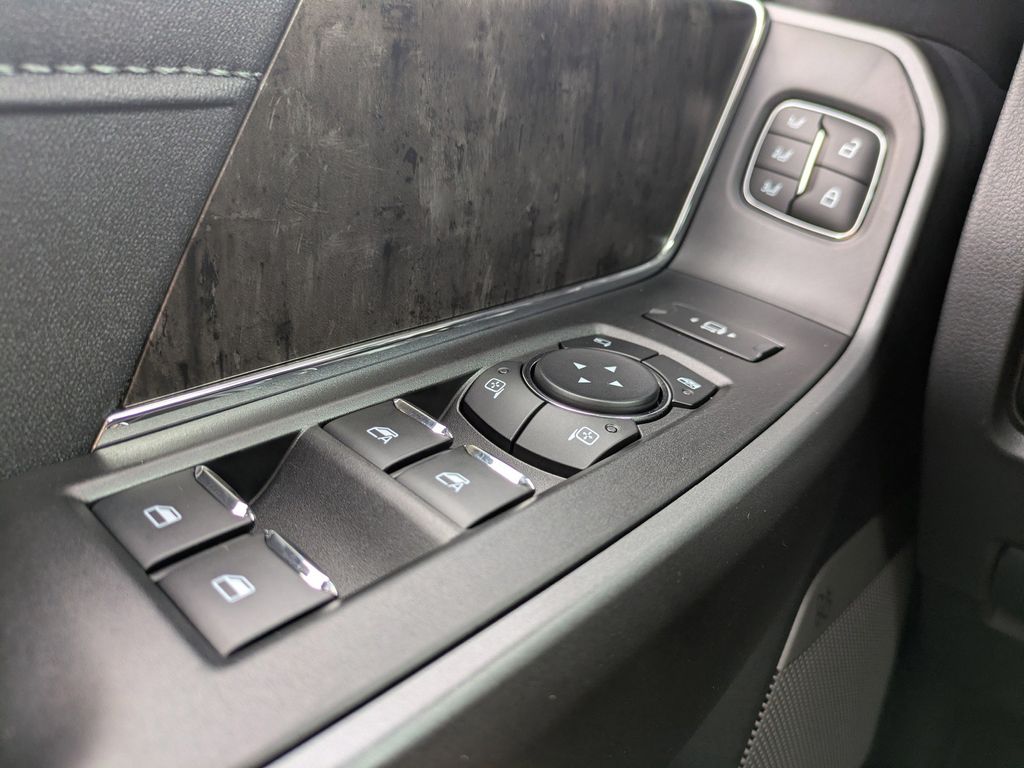 2026 Ford F-350 Super Duty LARIAT