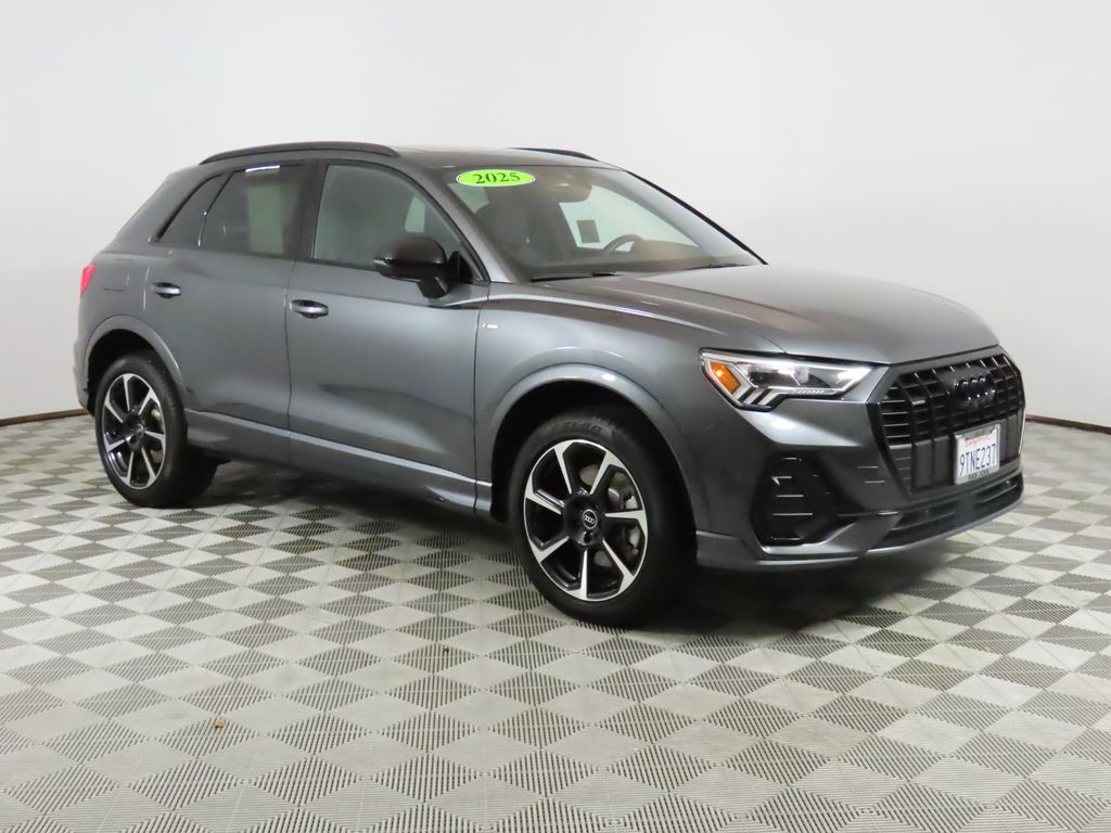 Thumbnail: 2025 Audi Q3 - 7