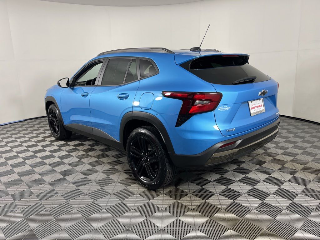 Thumbnail: 2025 Chevrolet Trax - 13