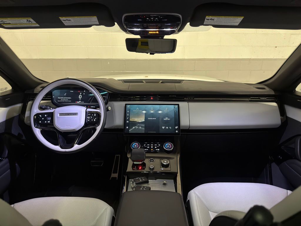 Thumbnail: 2023 Land Rover Range Rover Sport - 6