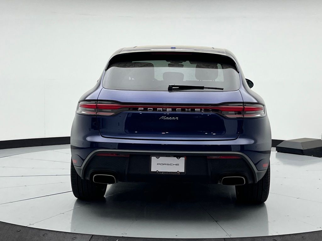 Thumbnail: 2025 Porsche Macan - 10