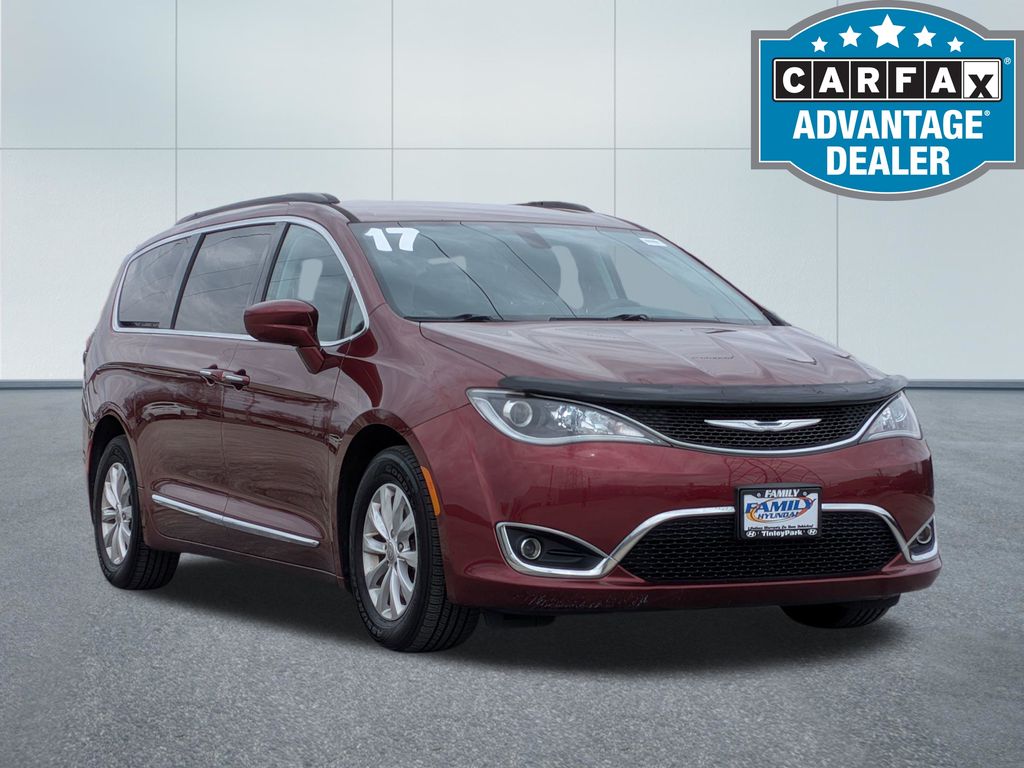 2017 Chrysler Pacifica Touring L FWD