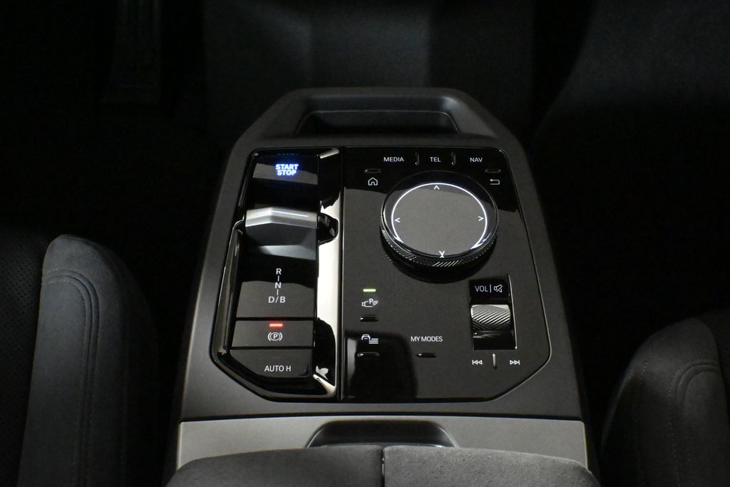 Thumbnail: 2026 BMW iX - 23