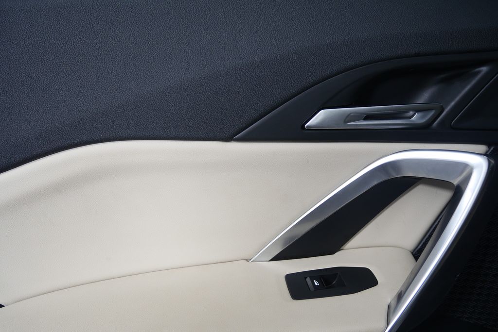Thumbnail: 2024 BMW X1 - 13