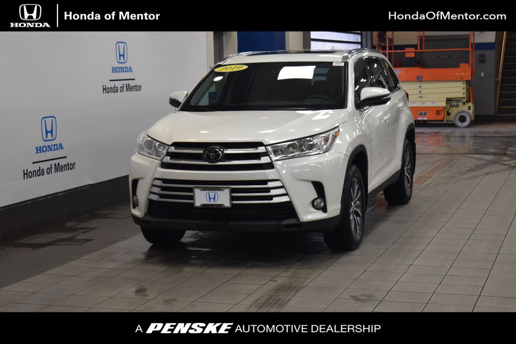 2019 Toyota Highlander XLE -
                Mentor, OH