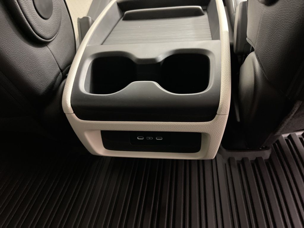 Thumbnail: 2026 Honda Odyssey - 14