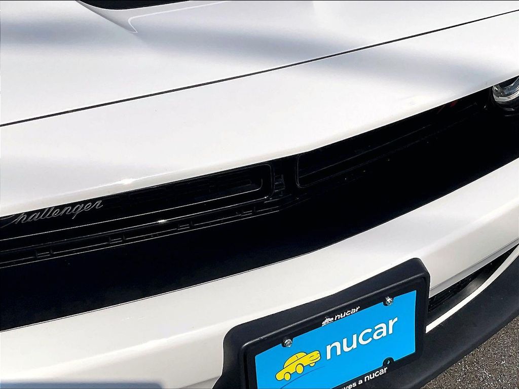 2019 Dodge Challenger — photo 31
