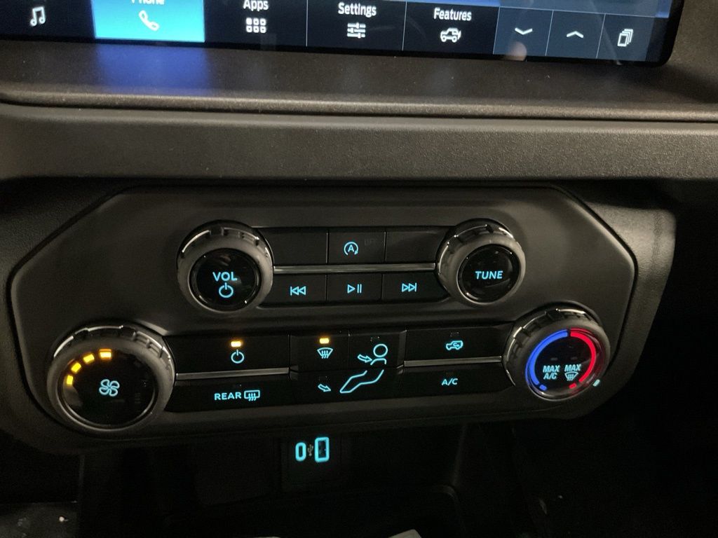 New 2025 Gray Ford Base image 15