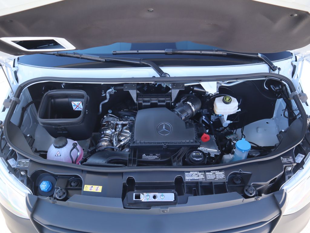 Thumbnail: 2025 Mercedes-Benz Sprinter - 30