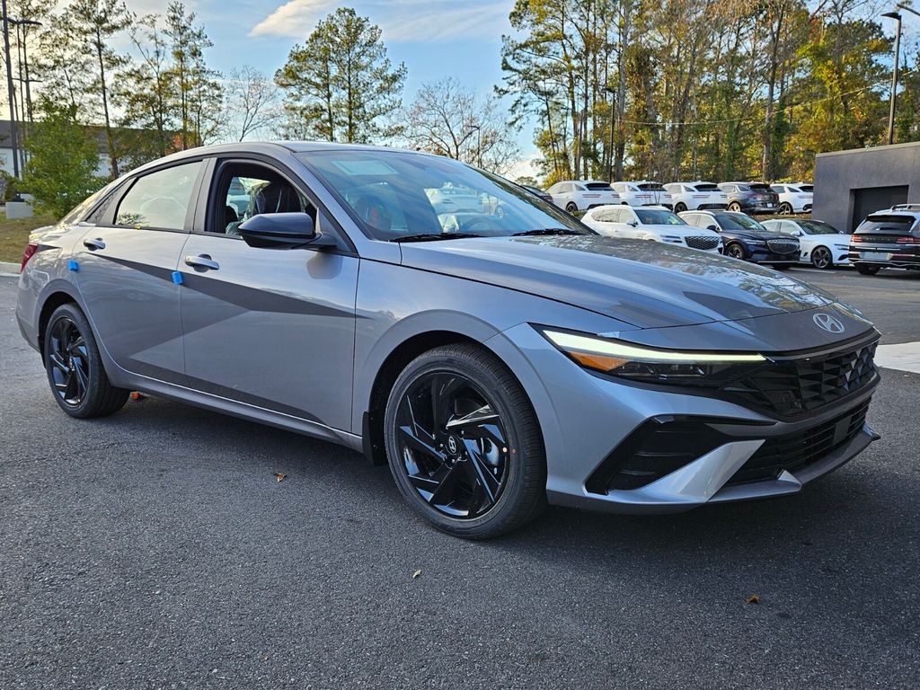 2026 Hyundai Elantra SEL Sport Premium FWD