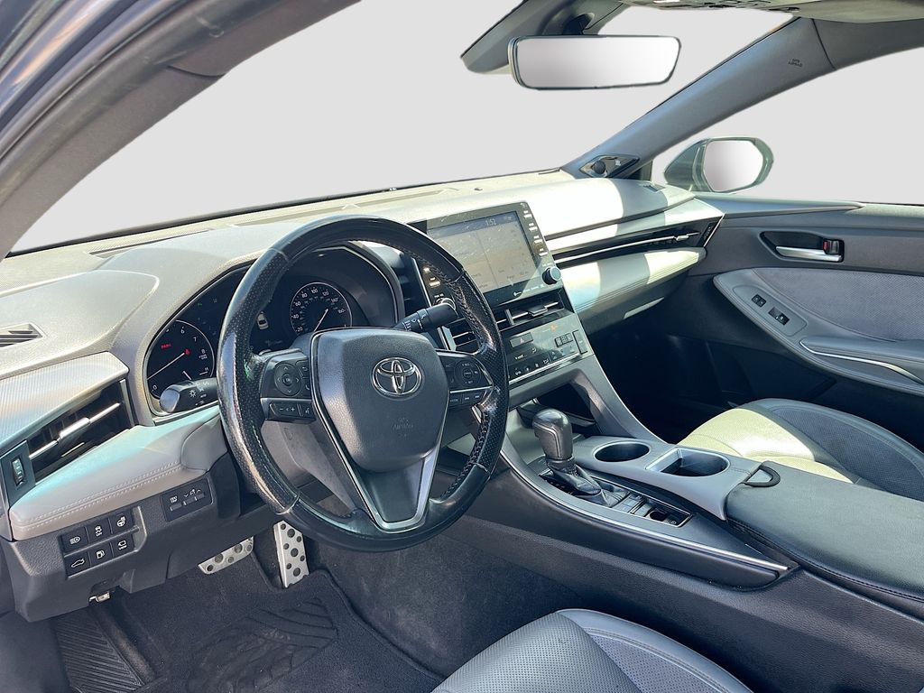 Used 2019 Gray Toyota Touring image 9