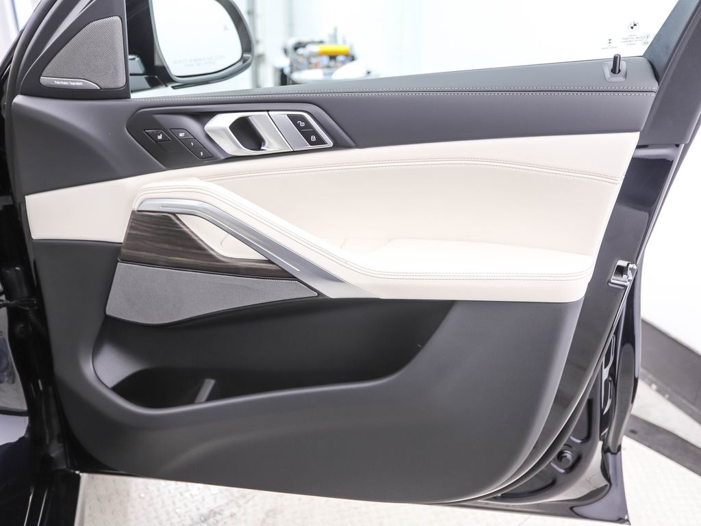 Thumbnail: 2026 BMW X6 - 30