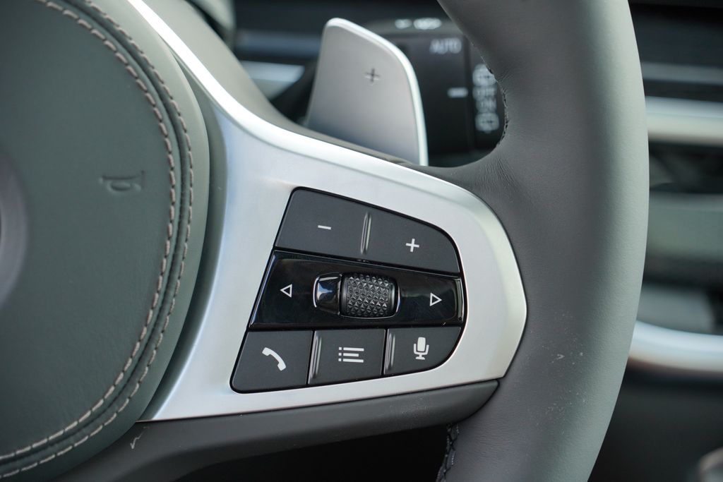 Thumbnail: 2026 BMW X5 - 23