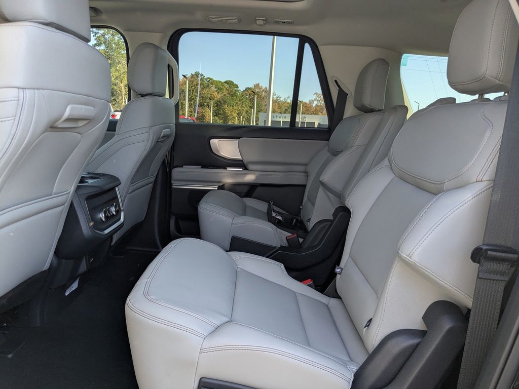 2025 Ford Expedition MAX Active - Photo 15